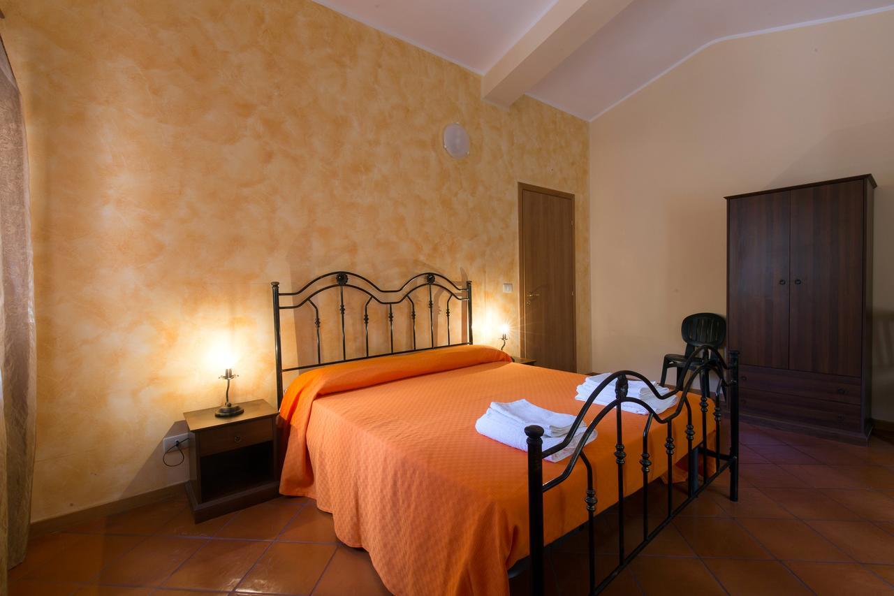 Вилла Turismo Rurale Il Sole Sant'Angelo di Brolo Экстерьер фото
